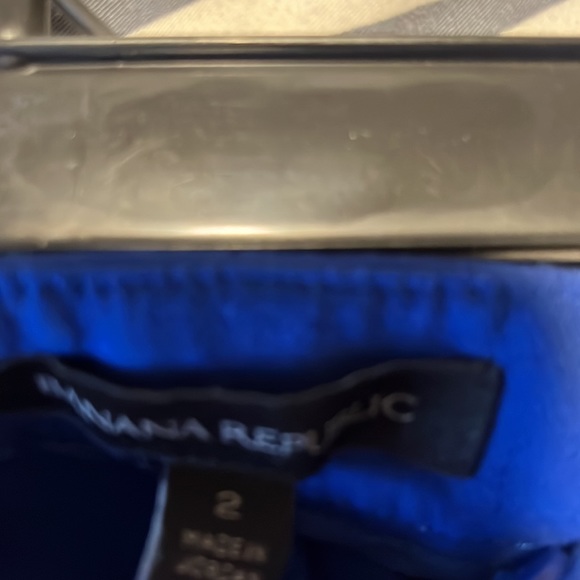 Banana Republic royal blue shorts, zip and button closure, generous pockets! - Picture 4 of 4